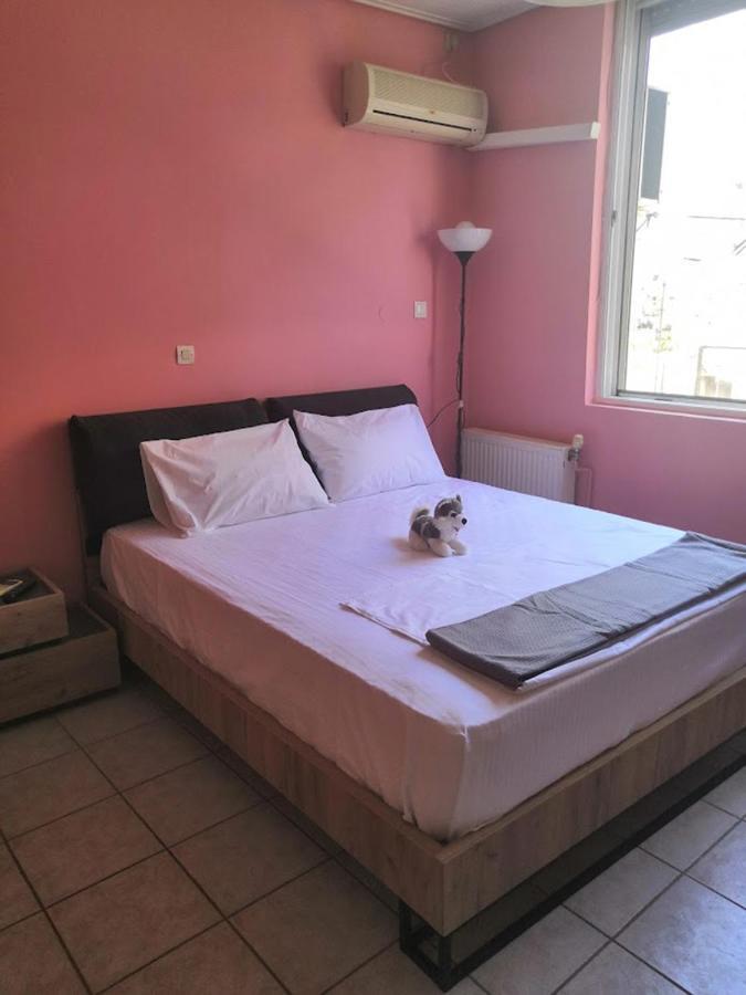 Beautiful And Cozy Appartment In Dafnh, Aten Exteriör bild